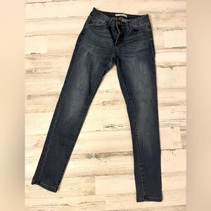 KanCan skinny jeans